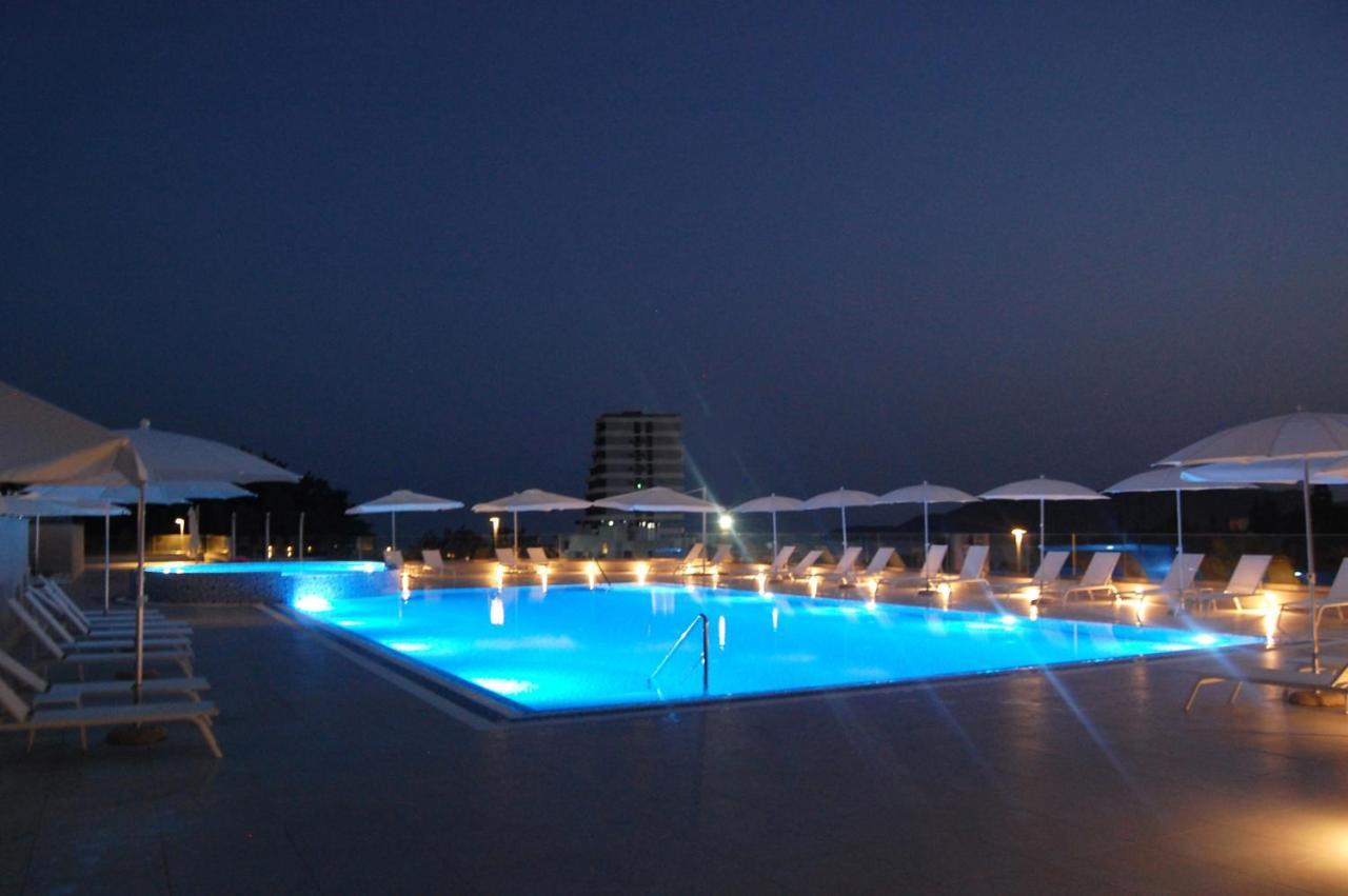 Status-M Apartments Bečići Exteriör bild