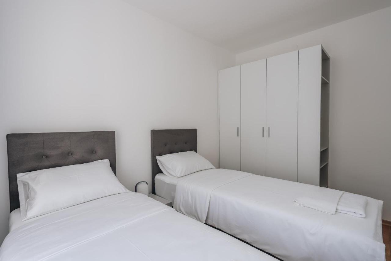Status-M Apartments Bečići Exteriör bild