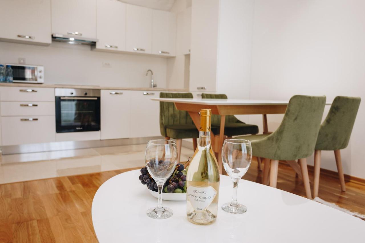 Status-M Apartments Bečići Exteriör bild
