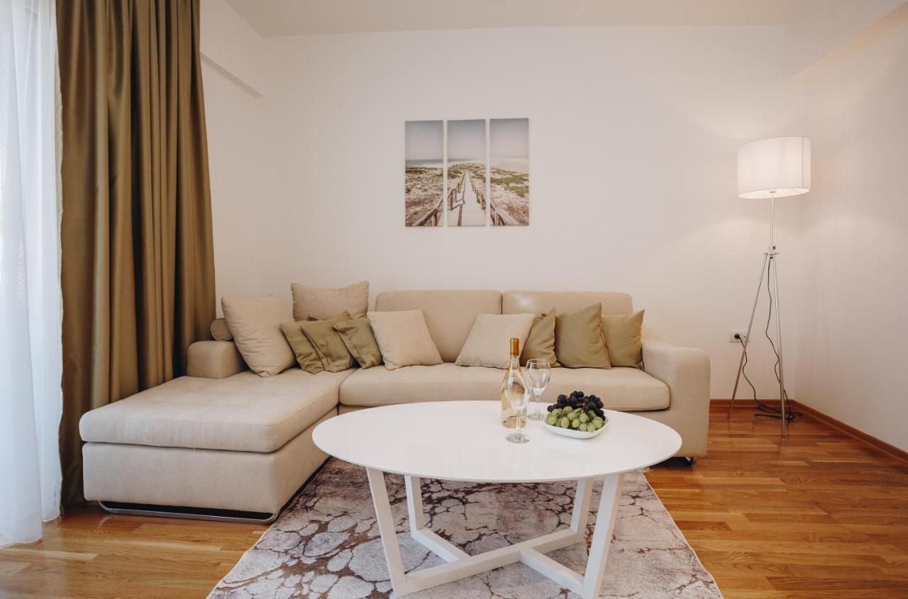 Status-M Apartments Bečići Exteriör bild